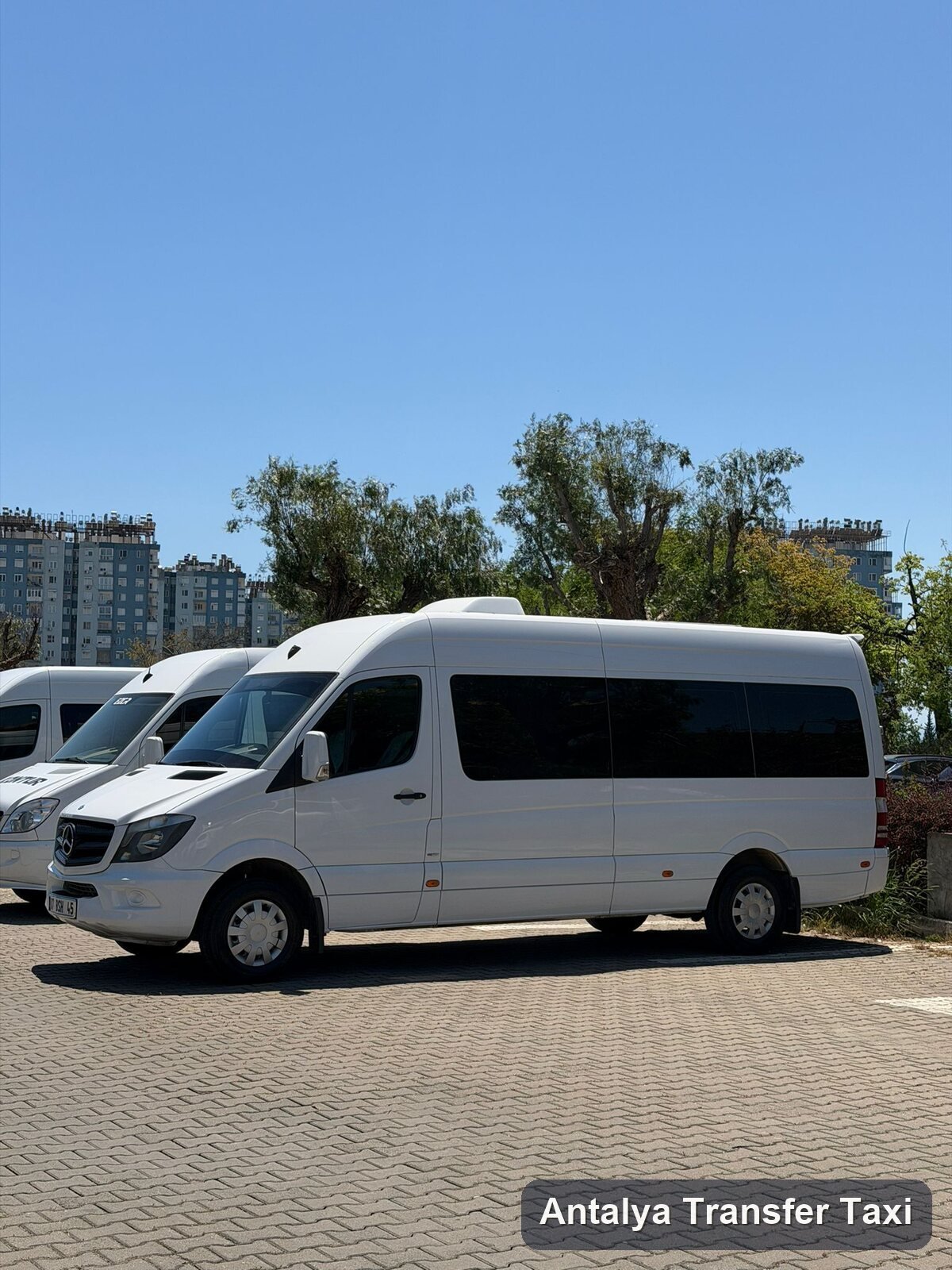 Minibús Mercedes Sprinter (8-16 pax) — Antalya Transfer Taxi