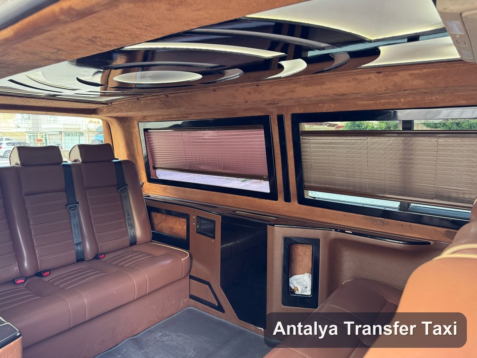 Interior VIP Mercedes Vito — Antalya Transfer Taxi