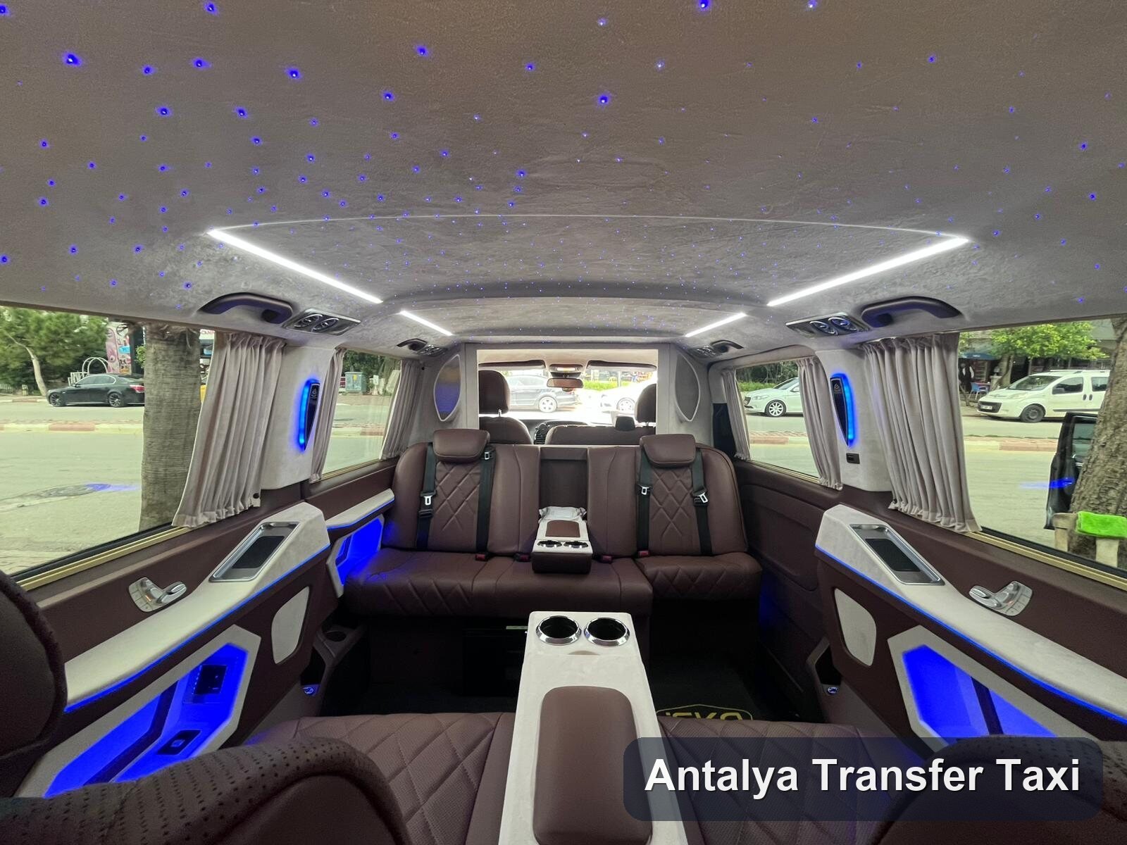 Interior VIP Mercedes Vito — Antalya Transfer Taxi