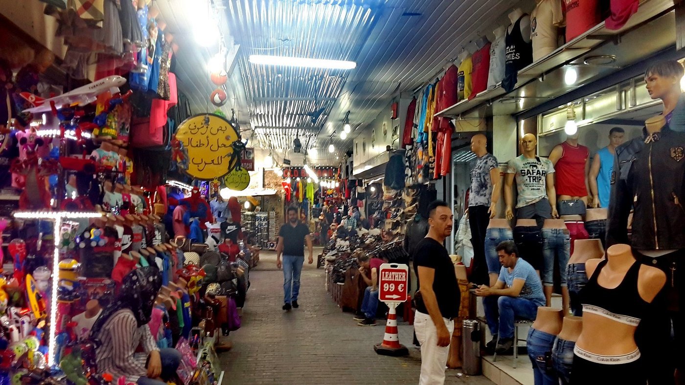 Eingangsbereich des Antalya Old Bazaar in Kaleici